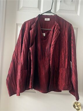Women's Crinkle Open-Front Blazer in Deep Red